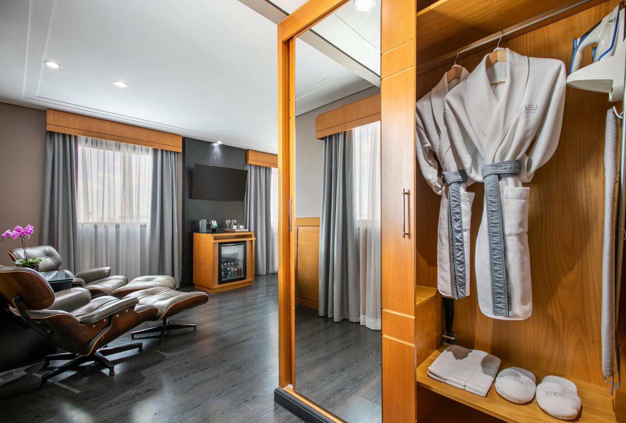 Melia Jardim Europa Hotell São Paulo Exteriör bild A room at the hotel