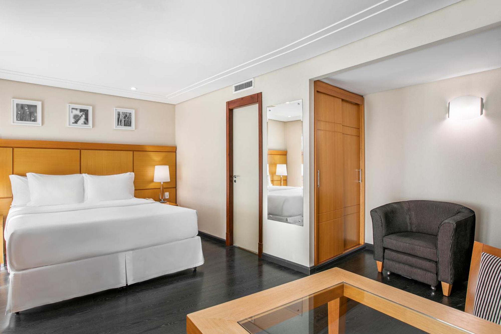 Melia Jardim Europa Hotell São Paulo Exteriör bild A room at the hotel