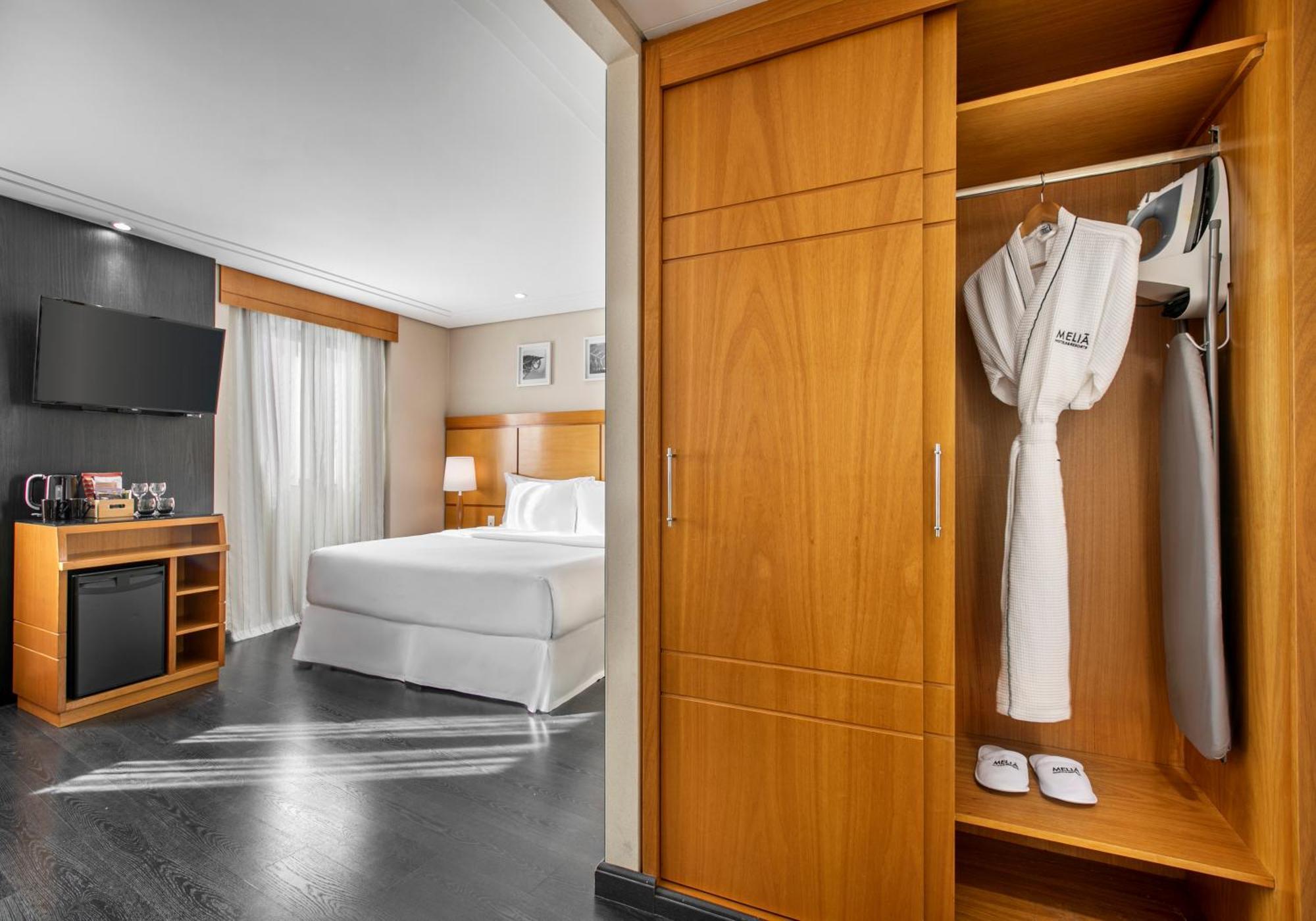 Melia Jardim Europa Hotell São Paulo Exteriör bild A room at the hotel