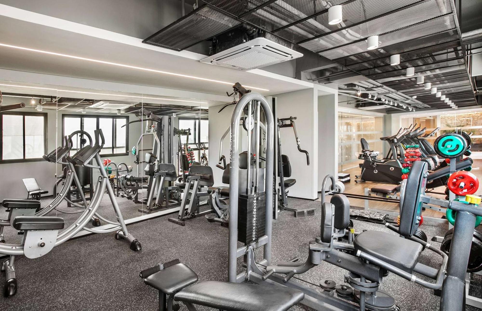 Melia Jardim Europa Hotell São Paulo Exteriör bild The gym at the 1000m² sports and wellness centre